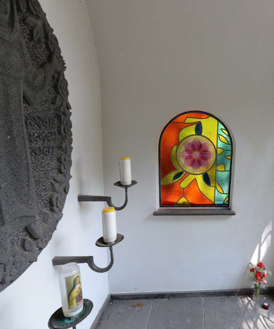 Tulpenbed – Tulpenmandela met Alziend Oog in het midden, Theresia Chapel, 2021